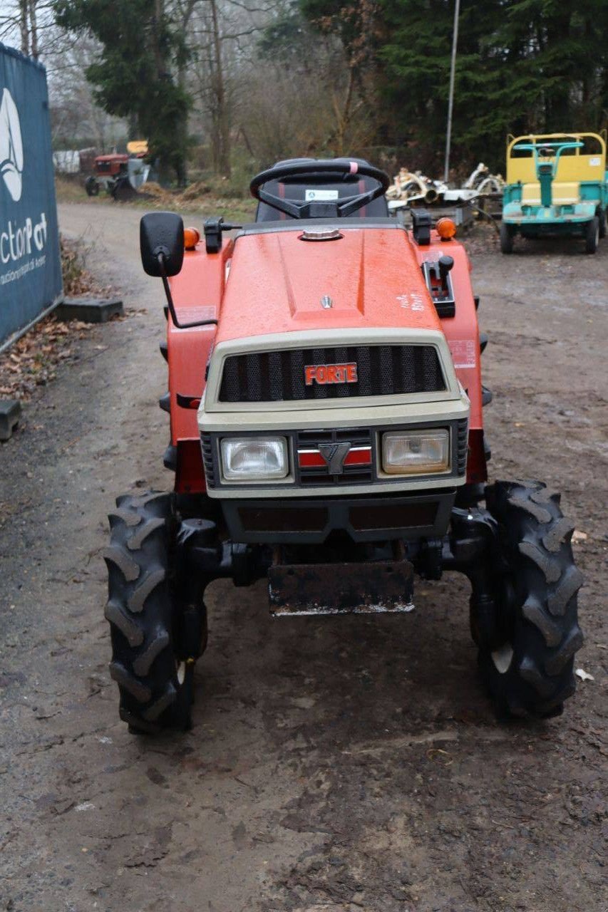 Traktor от тип Yanmar FF165D, Gebrauchtmaschine в Antwerpen (Снимка 9)