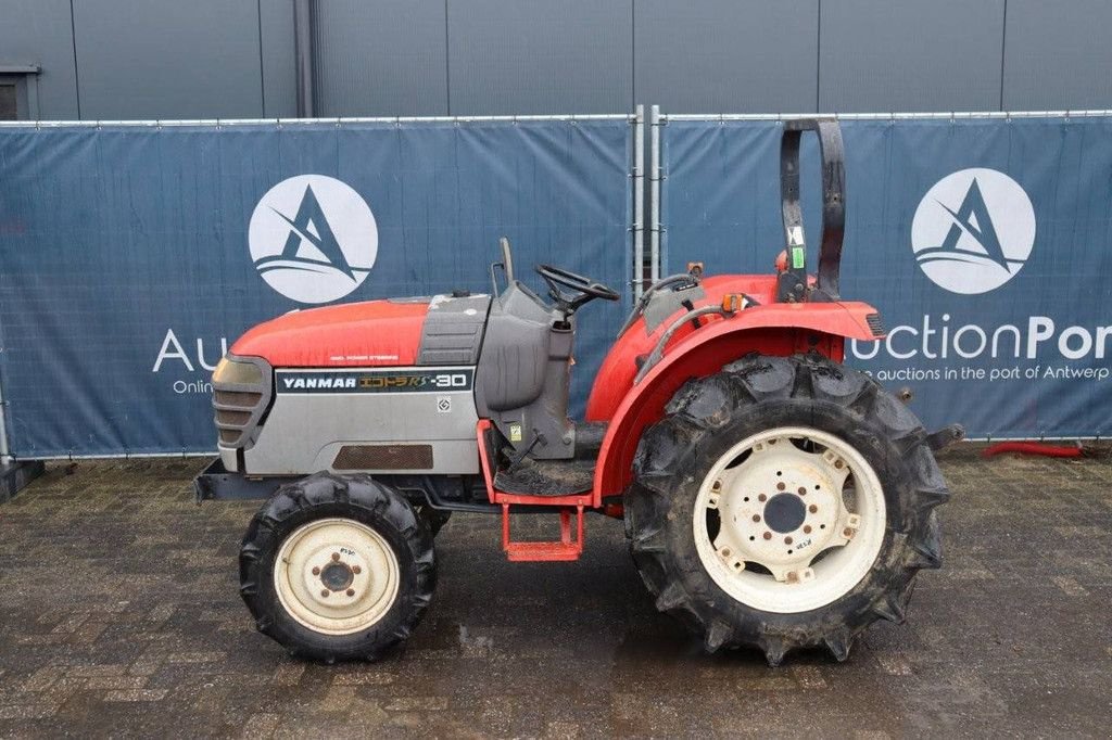 Traktor del tipo Yanmar RS-30, Gebrauchtmaschine In Antwerpen (Immagine 2)