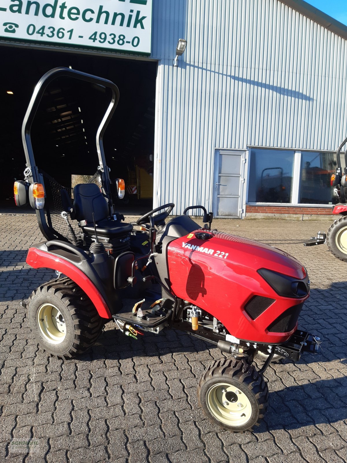 Traktor des Typs Yanmar SA221-ROPS, Neumaschine in Oldenburg in Holstein (Bild 1)