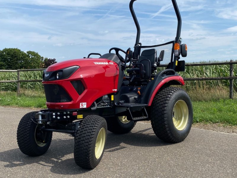 Traktor of the type Yanmar SA326, Neumaschine in Baarle Nassau (Picture 1)