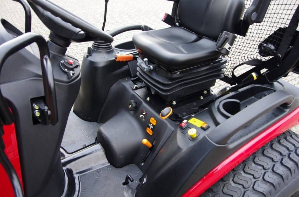 Traktor tipa Yanmar SA424 HST, Neumaschine u Borne (Slika 10)