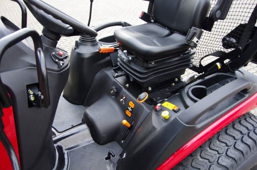 Traktor typu Yanmar SA424 HST, Neumaschine v Borne (Obrázek 10)