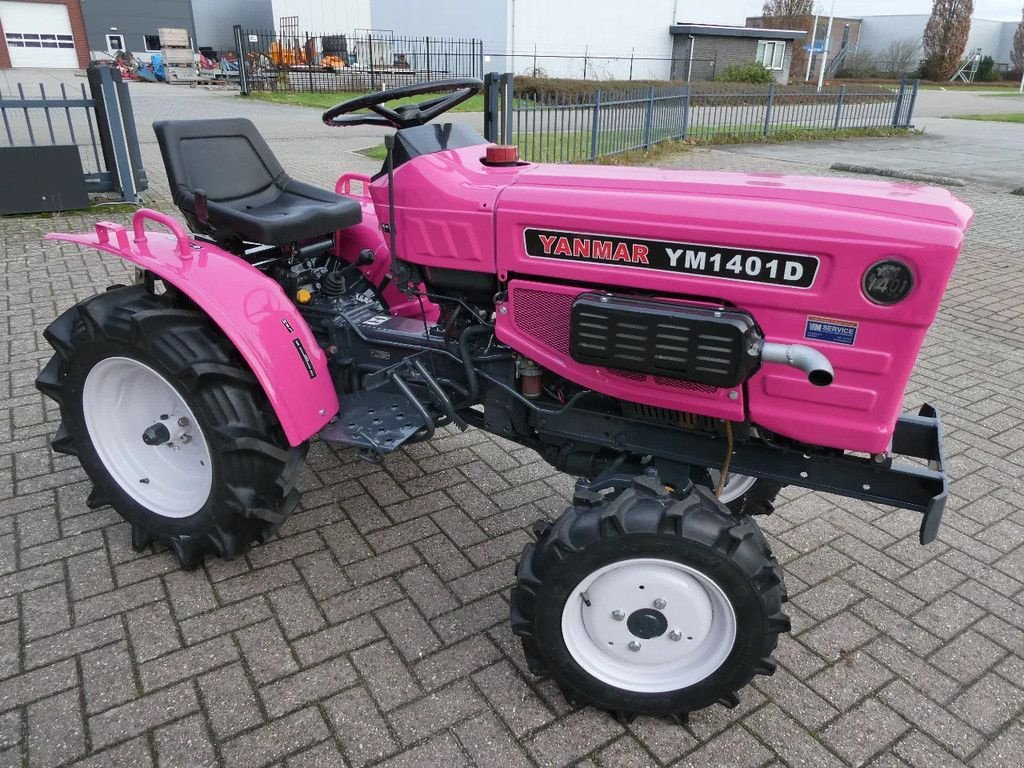 Traktor typu Yanmar YM1401 4wd / 320 Draaiuren / Pink Edition, Gebrauchtmaschine v Swifterband (Obrázek 2)