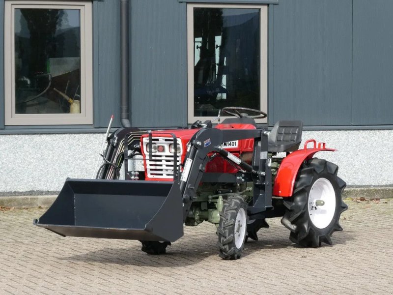 Traktor des Typs Yanmar YM1401 4wd / 328 Draaiuren / Voorlader, Gebrauchtmaschine in Swifterband (Bild 1)