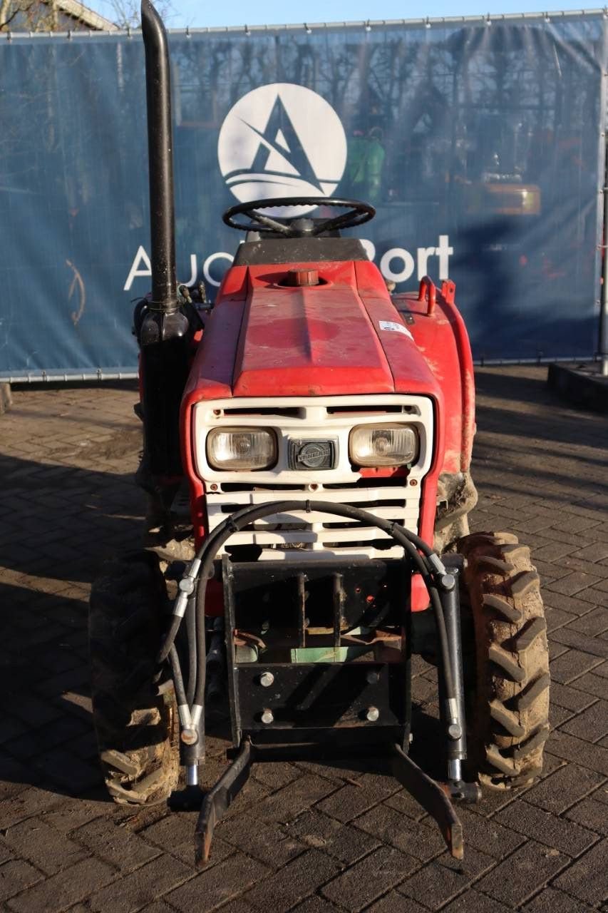 Traktor от тип Yanmar YM1510, Gebrauchtmaschine в Antwerpen (Снимка 9)