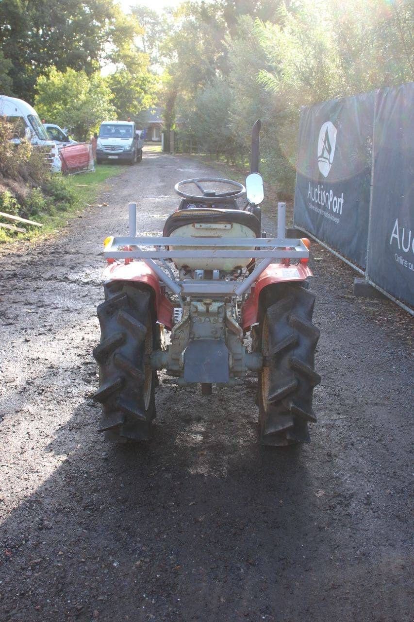 Traktor типа Yanmar YM1510D, Gebrauchtmaschine в Antwerpen (Фотография 4)