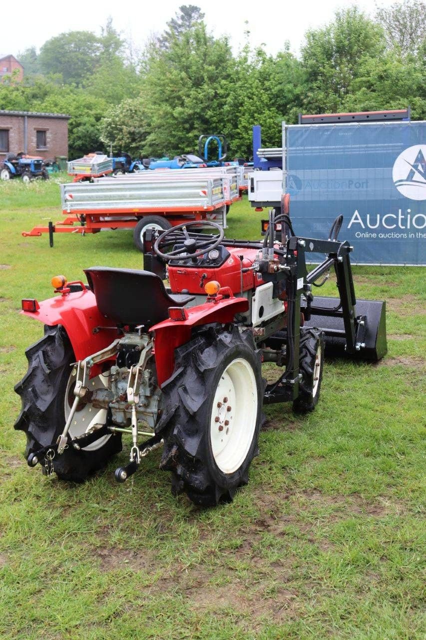 Traktor des Typs Yanmar YM1602D, Gebrauchtmaschine in Antwerpen (Bild 7)