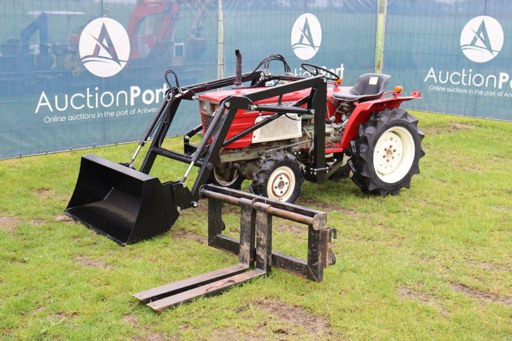 Traktor des Typs Yanmar YM1602D, Gebrauchtmaschine in Antwerpen (Bild 10)