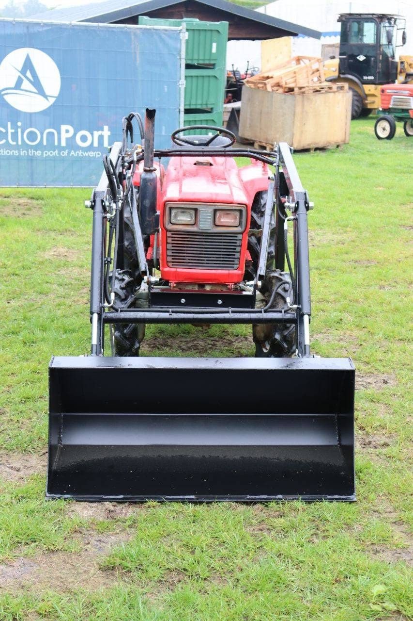 Traktor des Typs Yanmar YM1602D, Gebrauchtmaschine in Antwerpen (Bild 9)