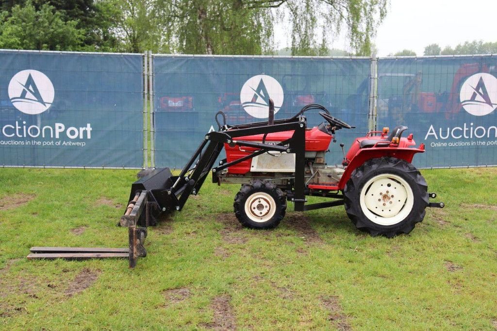 Traktor des Typs Yanmar YM1602D, Gebrauchtmaschine in Antwerpen (Bild 2)