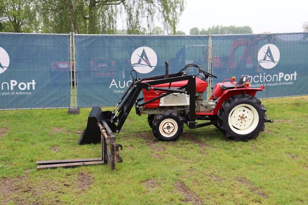 Traktor des Typs Yanmar YM1602D, Gebrauchtmaschine in Antwerpen (Bild 1)
