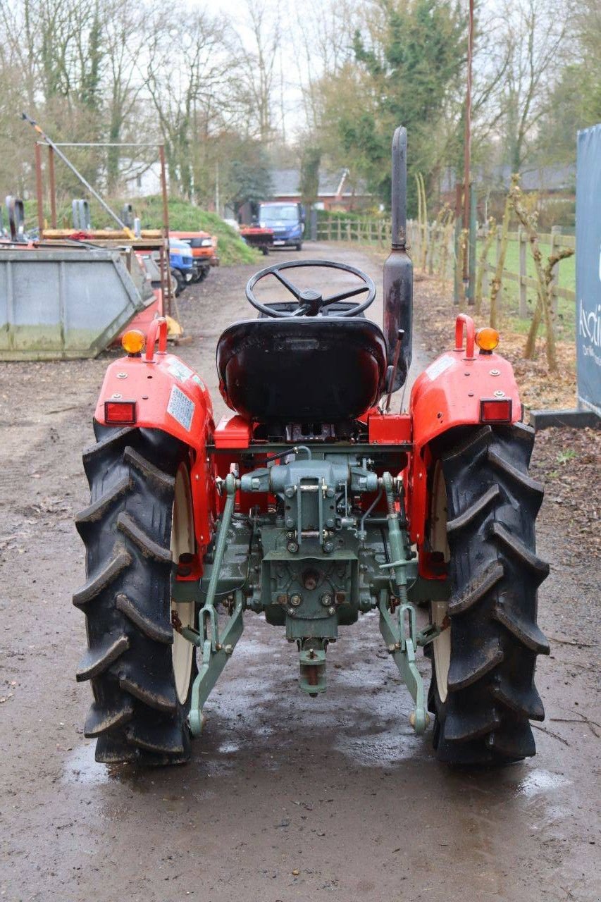 Traktor от тип Yanmar YM2002, Gebrauchtmaschine в Antwerpen (Снимка 5)