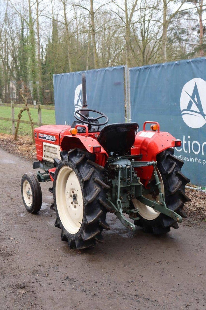 Traktor от тип Yanmar YM2002, Gebrauchtmaschine в Antwerpen (Снимка 4)
