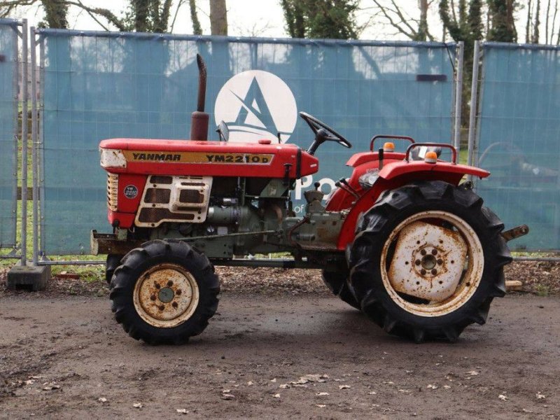 Traktor del tipo Yanmar YM2210D, Gebrauchtmaschine In Antwerpen (Immagine 1)