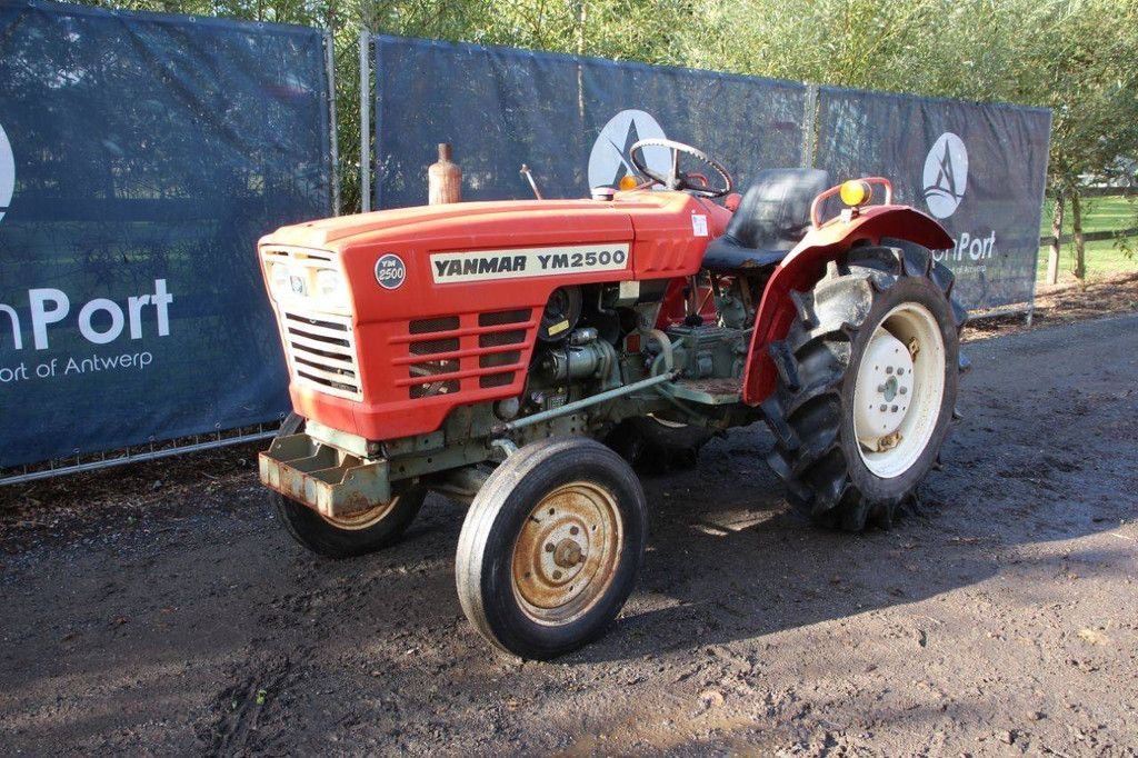 Traktor Türe ait Yanmar YM2500, Gebrauchtmaschine içinde Antwerpen (resim 9)