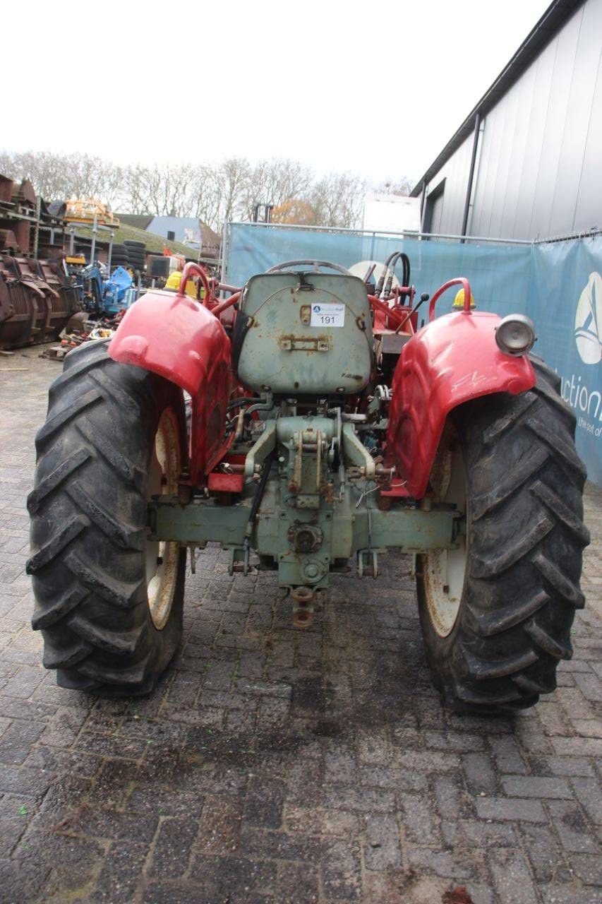 Traktor del tipo Yanmar YM3110D, Gebrauchtmaschine In Antwerpen (Immagine 4)