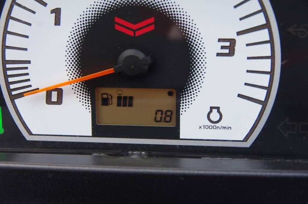 Traktor of the type Yanmar YT235 HST, Neumaschine in Borne (Picture 7)