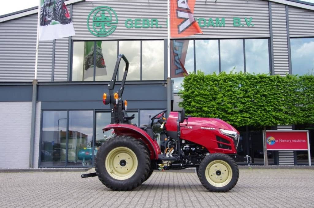Traktor des Typs Yanmar YT235 HST, Neumaschine in Borne (Bild 3)