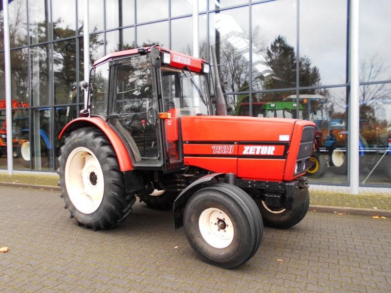 Traktor типа Zetor 7520, Gebrauchtmaschine в Boxtel