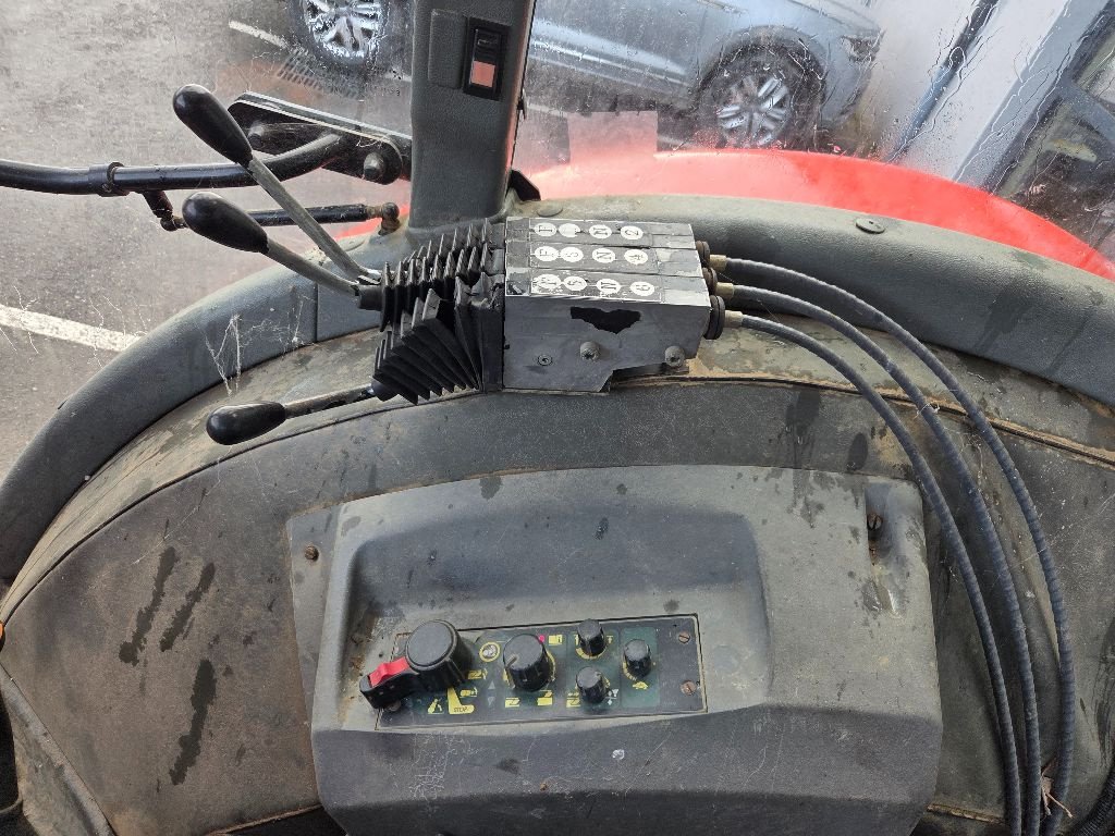 Traktor van het type Zetor Forterra 11441, Gebrauchtmaschine in ST MARTIN EN HAUT (Foto 5)