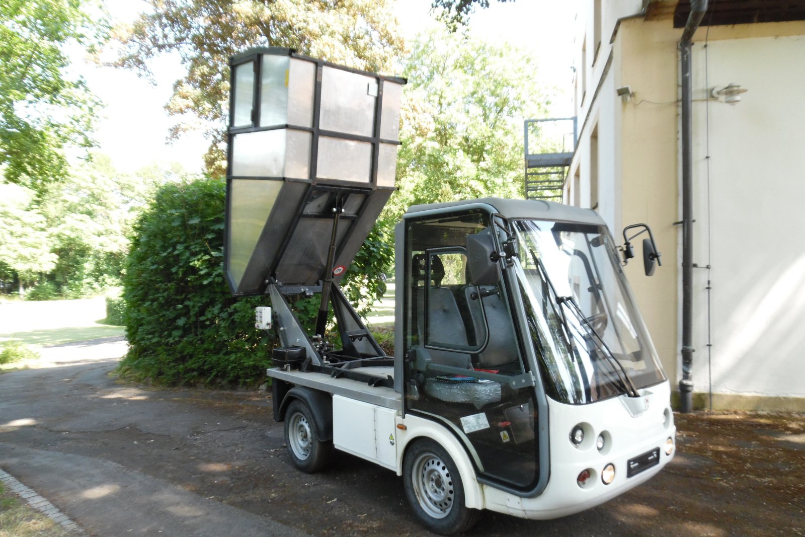Transporter & Motorkarre des Typs Esagono Energia 210 Volumen Kipper 100% Elektro, Gebrauchtmaschine in Michelau Ofr. (Bild 3)