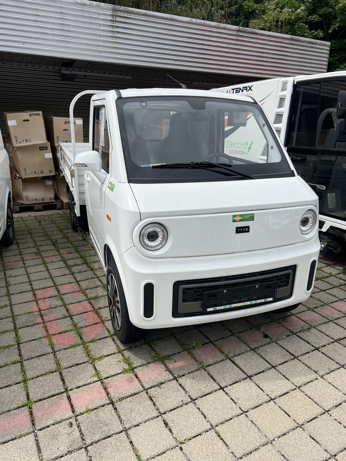 Transporter & Motorkarre tipa TYN-e TX7-Pritsche, Neumaschine u München (Slika 1)