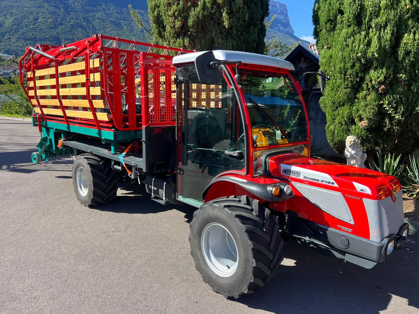 Transportfahrzeug des Typs Antonio Carraro Tigrecar 8400 GB304, Gebrauchtmaschine in Eppan (BZ) (Bild 1)