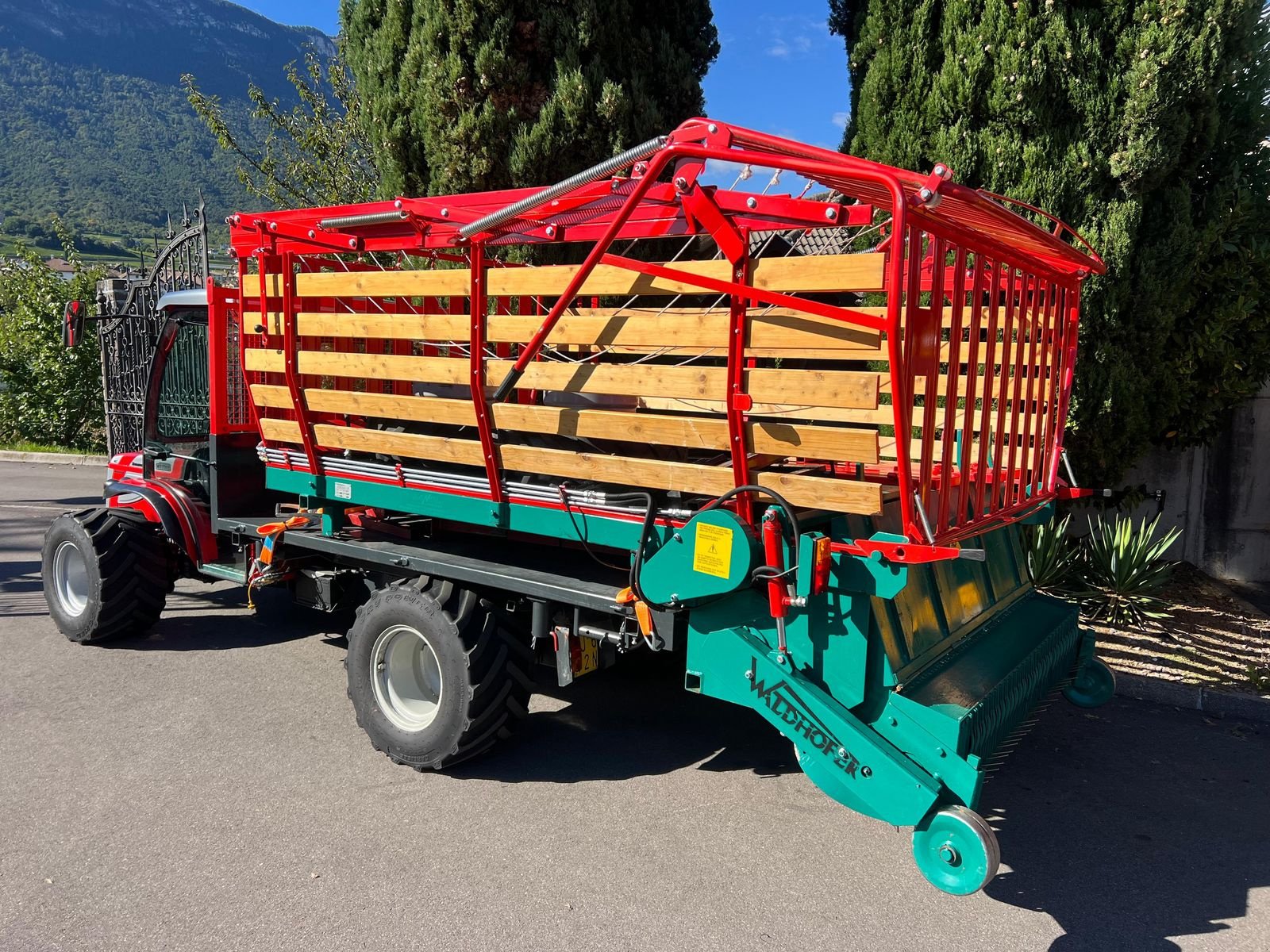 Transportfahrzeug des Typs Antonio Carraro Tigrecar 8400 GB304, Gebrauchtmaschine in Eppan (BZ) (Bild 3)