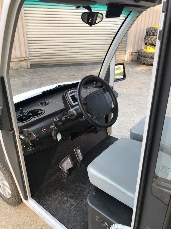 Transportfahrzeug des Typs Club Car Urban, Ausstellungsmaschine in Regensdorf (Bild 8)