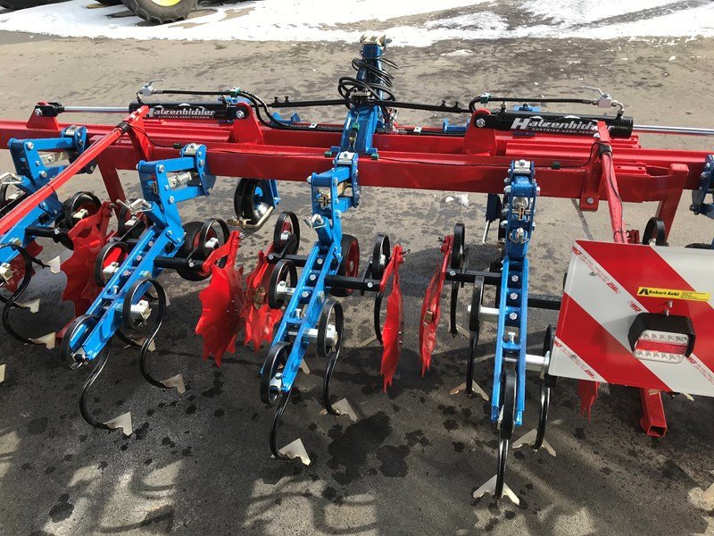 Transportfahrzeug of the type Hatzenbichler Mais 6 Reihig, Neumaschine in Henau (Picture 3)