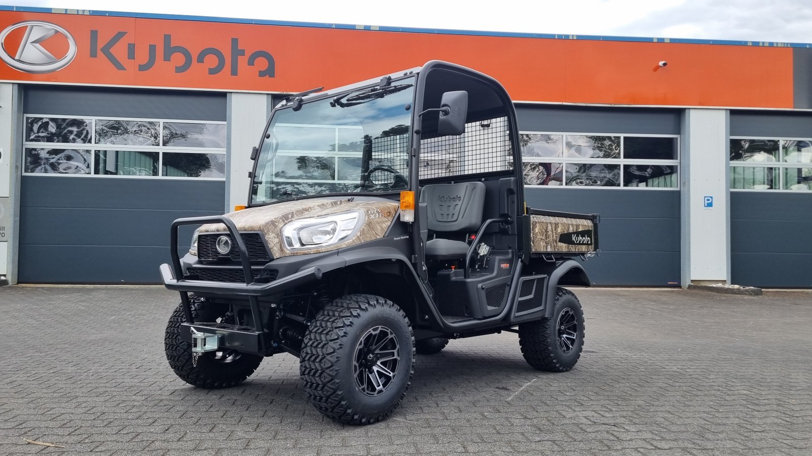 Transportfahrzeug des Typs Kubota RTVX-1110 Camouflage, Neumaschine in Olpe (Bild 3)