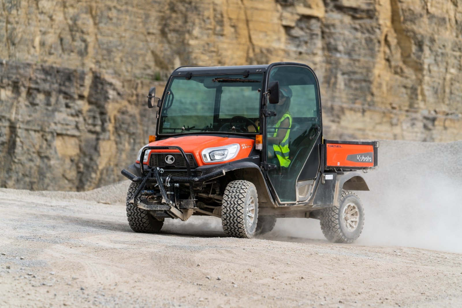 Transportfahrzeug типа Kubota RTVX-1110 Camouflage, Neumaschine в Olpe (Фотография 12)