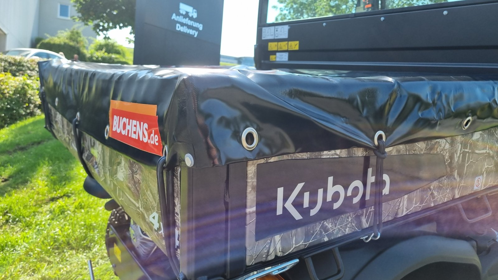 Transportfahrzeug des Typs Kubota RTVX-1110 Camouflage, Neumaschine in Olpe (Bild 17)