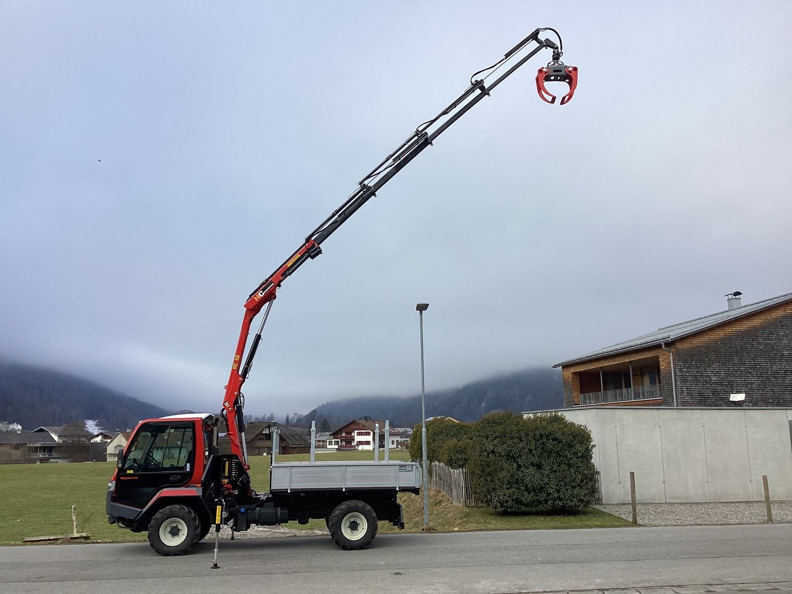 Transportfahrzeug tipa Lindner ++ Dreiseitenkipper, Ladekran, Greifer, Funk++, Gebrauchtmaschine u Bezau (Slika 3)