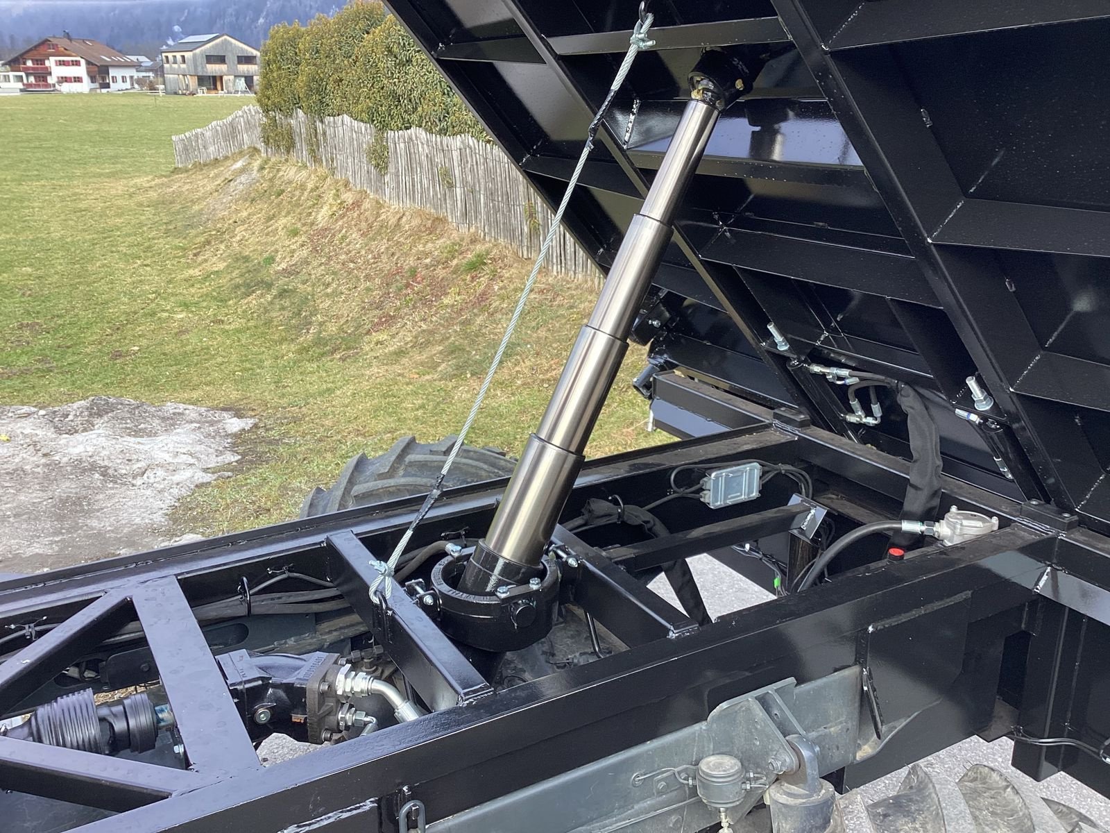 Transportfahrzeug tipa Lindner ++ Dreiseitenkipper, Ladekran, Greifer, Funk++, Gebrauchtmaschine u Bezau (Slika 16)