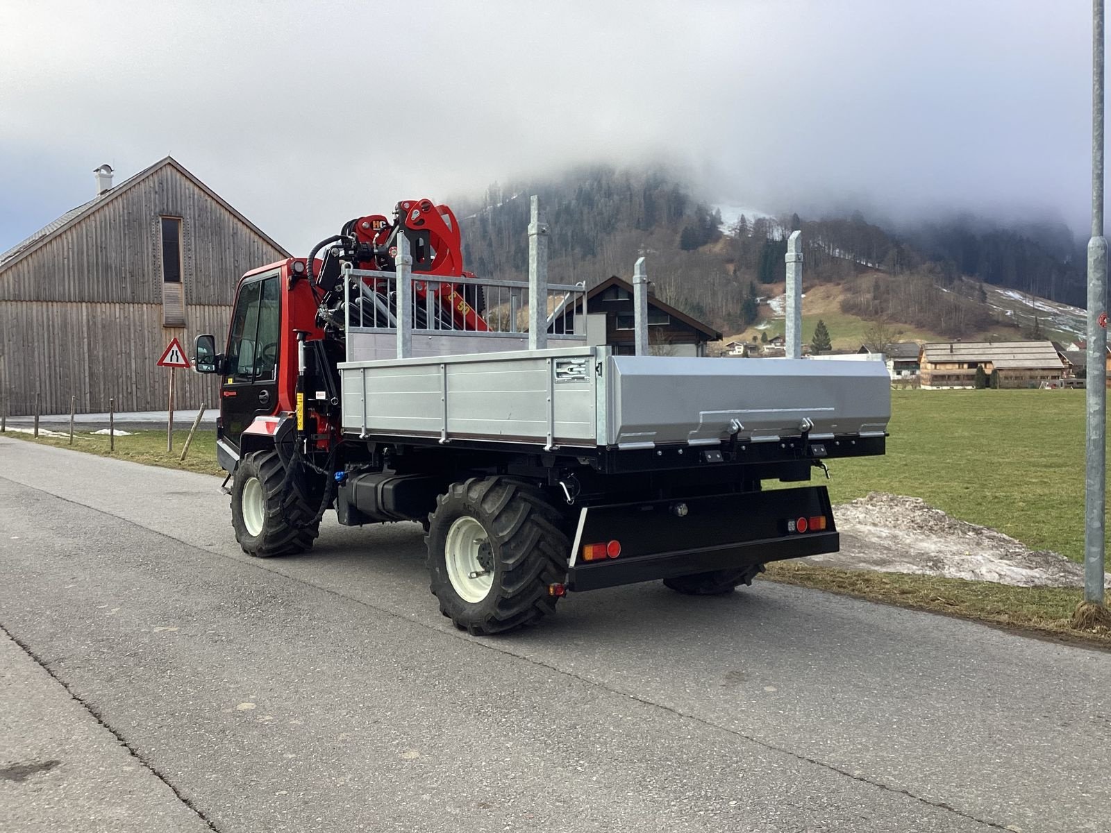 Transportfahrzeug tipa Lindner ++ Dreiseitenkipper, Ladekran, Greifer, Funk++, Gebrauchtmaschine u Bezau (Slika 22)