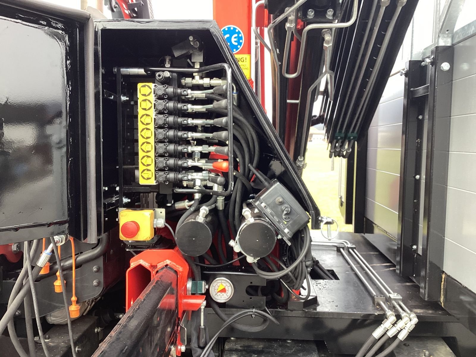 Transportfahrzeug tipa Lindner ++ Dreiseitenkipper, Ladekran, Greifer, Funk++, Gebrauchtmaschine u Bezau (Slika 11)