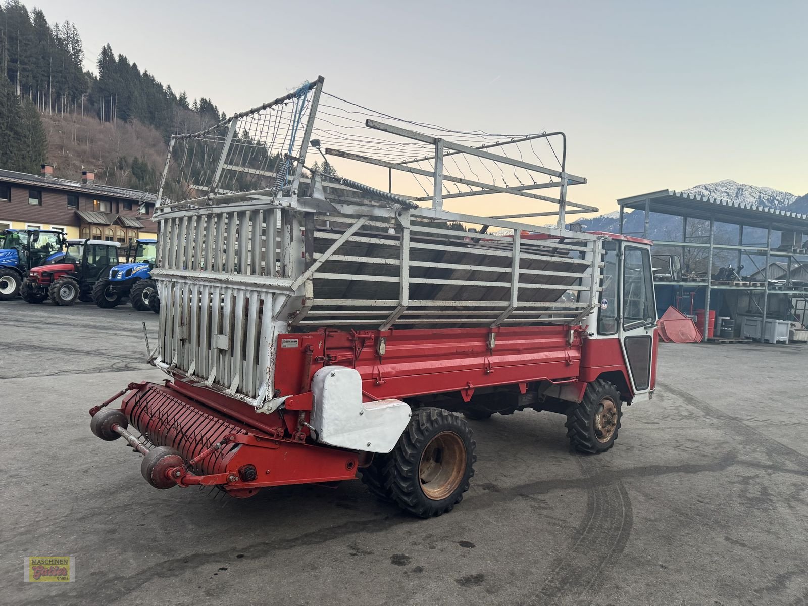 Transportfahrzeug типа Lindner T 3500 S mit Ladewagenaufbau und Mistreuer, Gebrauchtmaschine в Kötschach (Фотография 8)