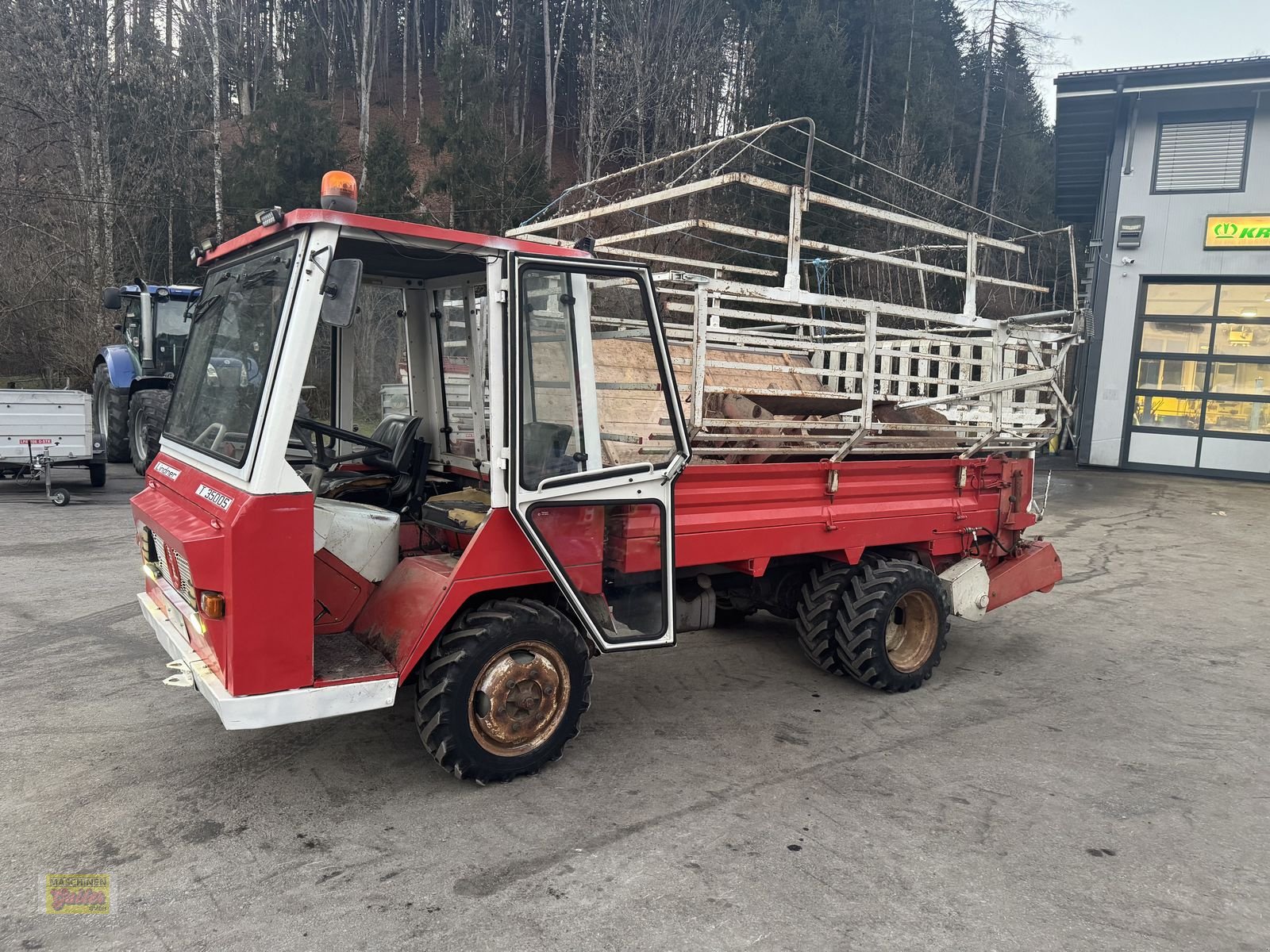 Transportfahrzeug типа Lindner T 3500 S mit Ladewagenaufbau und Mistreuer, Gebrauchtmaschine в Kötschach (Фотография 22)