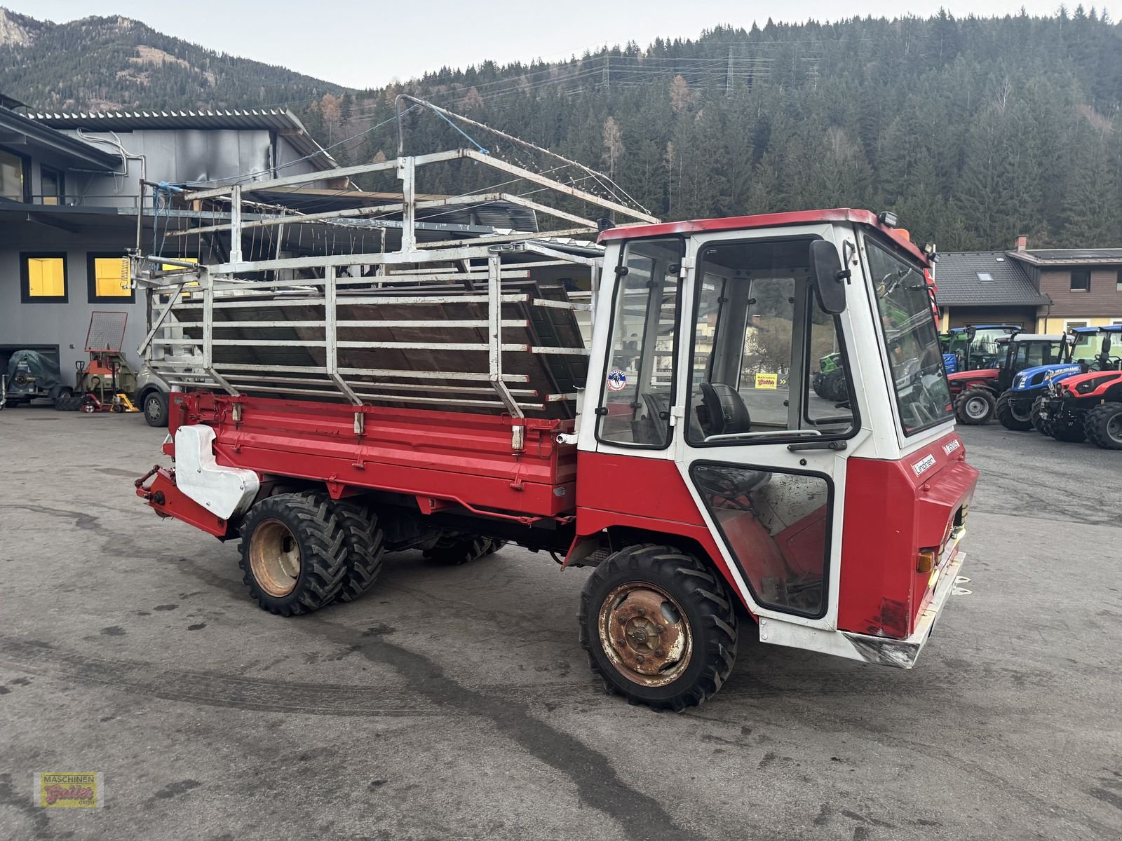Transportfahrzeug типа Lindner T 3500 S mit Ladewagenaufbau und Mistreuer, Gebrauchtmaschine в Kötschach (Фотография 5)