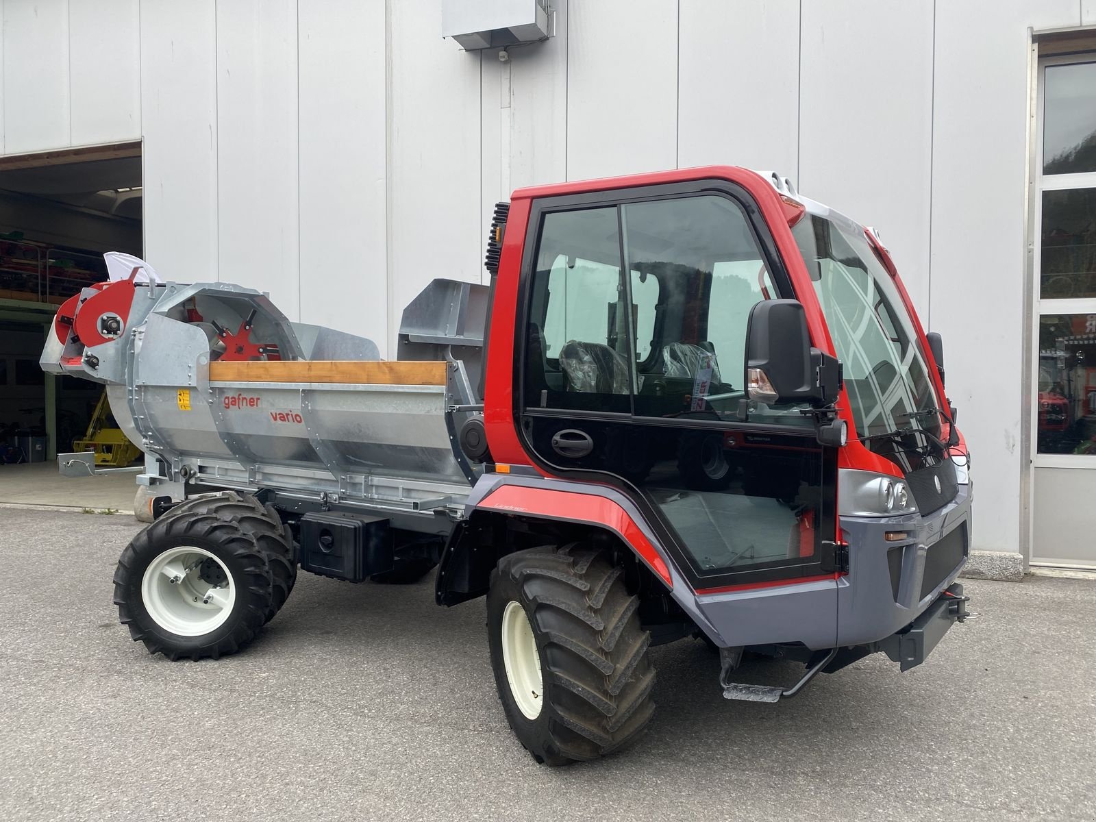 Transportfahrzeug des Typs Lindner Transporter Unitrac 72 P5, Neumaschine in Ried im Oberinntal (Bild 2)