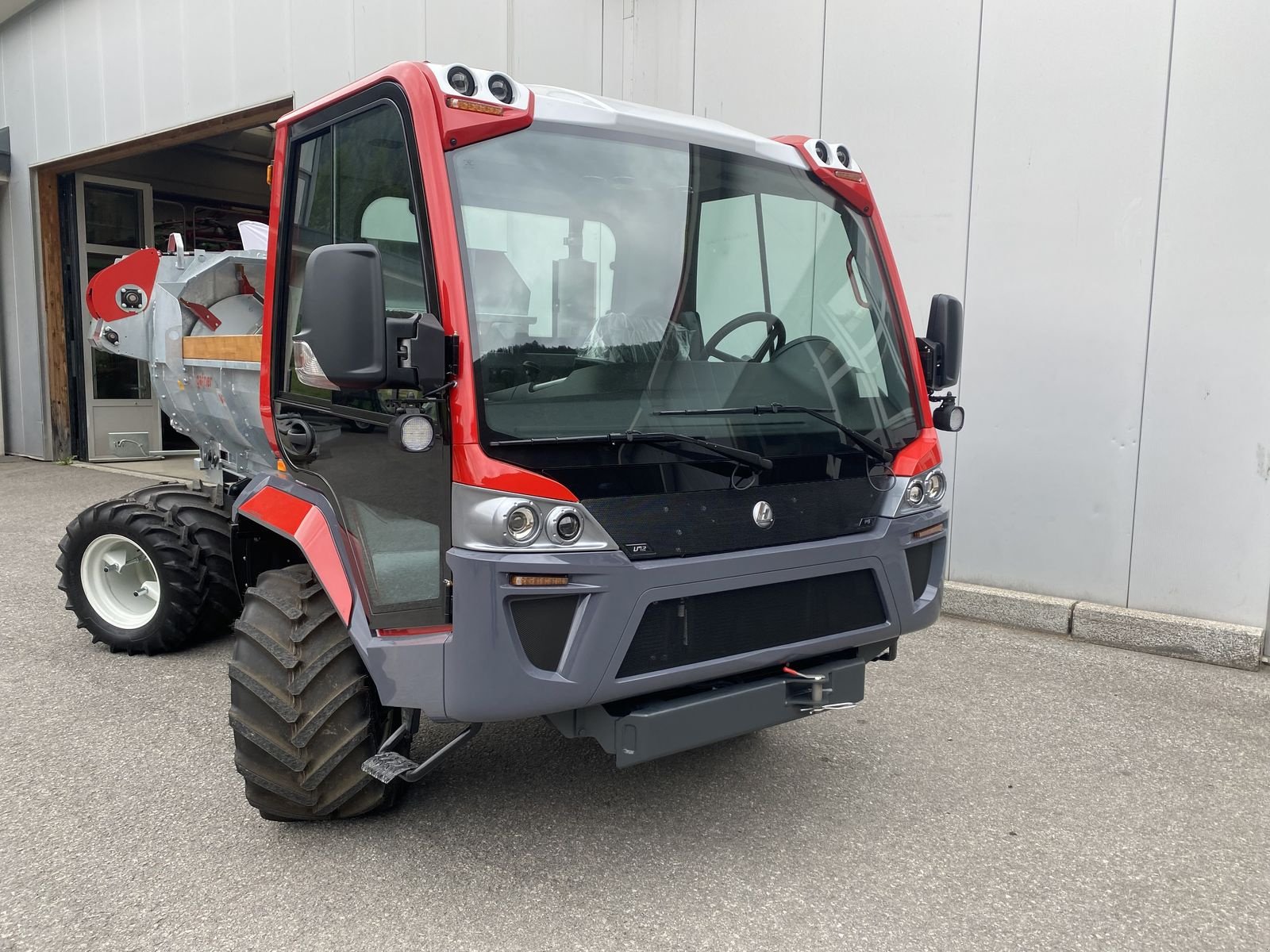 Transportfahrzeug des Typs Lindner Transporter Unitrac 72 P5, Neumaschine in Ried im Oberinntal (Bild 3)