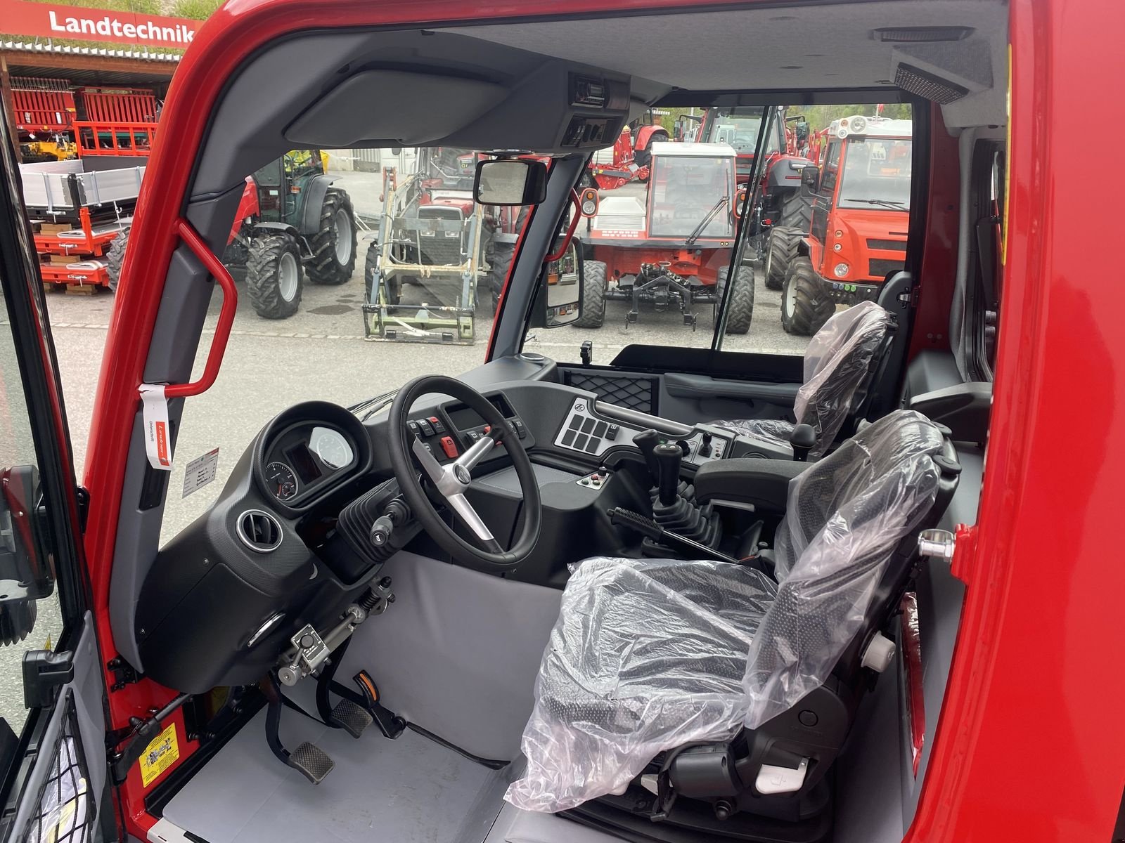 Transportfahrzeug des Typs Lindner Transporter Unitrac 72 P5, Neumaschine in Ried im Oberinntal (Bild 6)