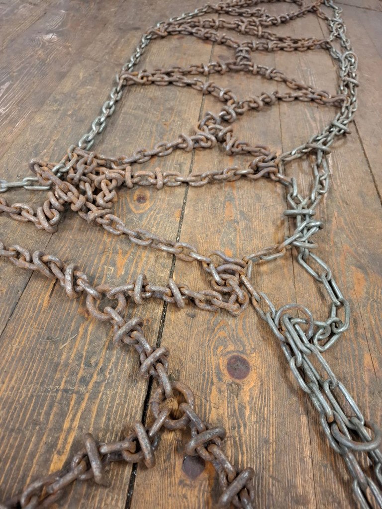 Transportfahrzeug типа Sonstige 31x15.50-15 Schneeketten, Gebrauchtmaschine в Chur (Фотография 1)