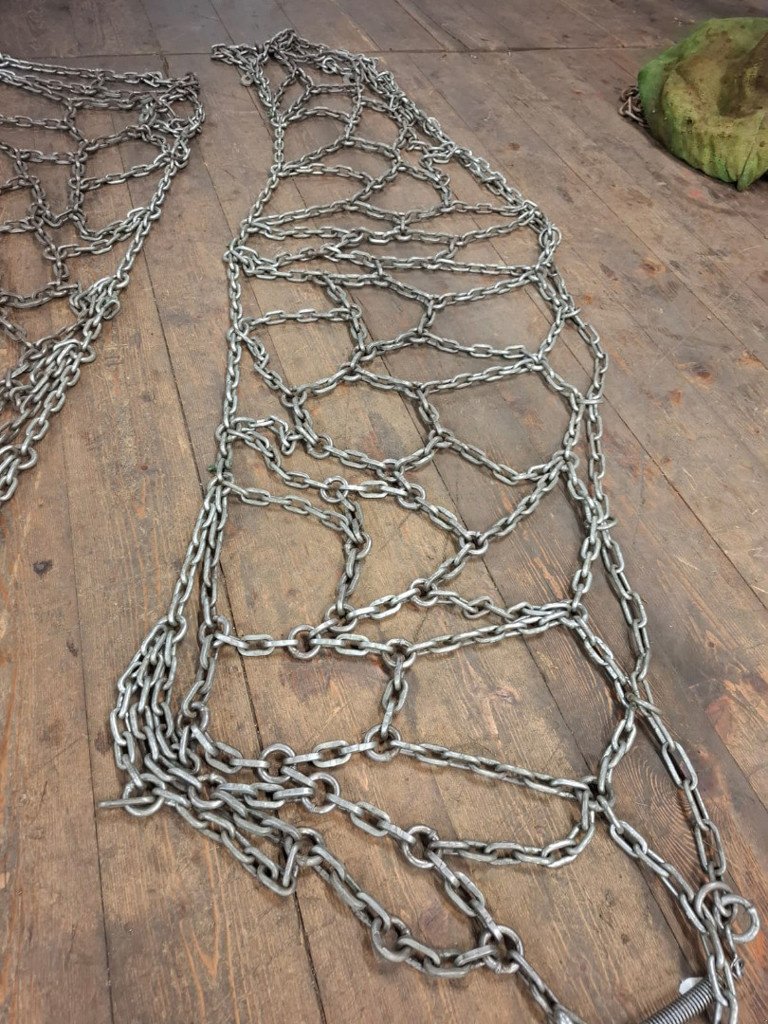 Transportfahrzeug Türe ait Sonstige 31x15.50 15 Schneeketten, Gebrauchtmaschine içinde Chur (resim 1)