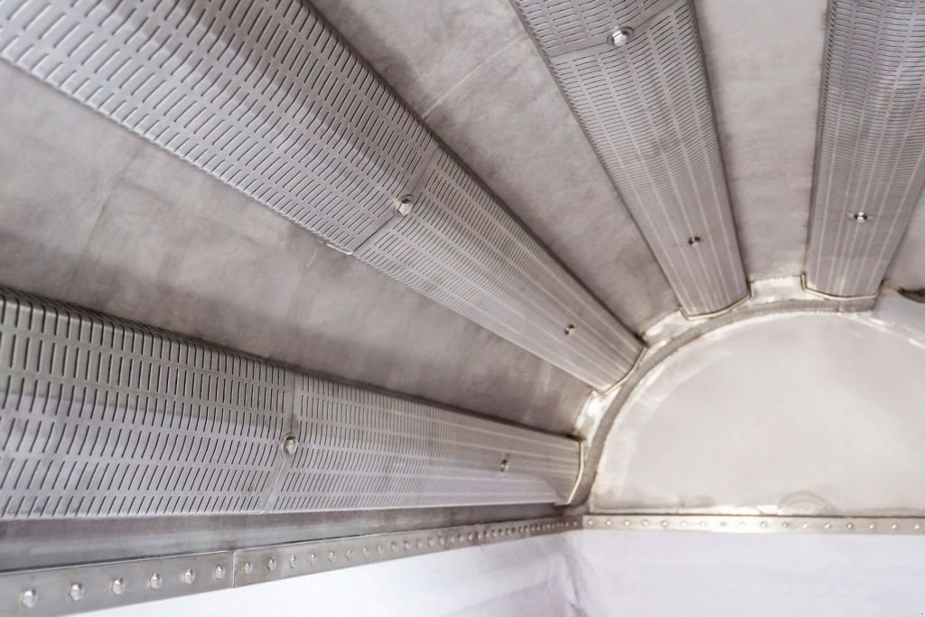 Traubenpresse des Typs Enoveneta Traubenpress PP45-550hl, Neumaschine in Gerasdorf (Bild 5)