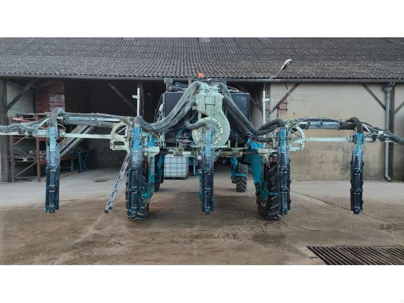 Traubenvollernter типа Bobard 1096 V3, Gebrauchtmaschine в BRAY en Val (Фотография 8)