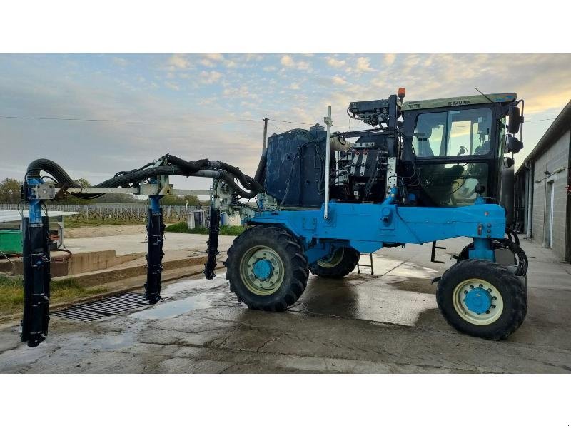 Traubenvollernter типа Bobard 1096 V3, Gebrauchtmaschine в BRAY en Val (Фотография 7)