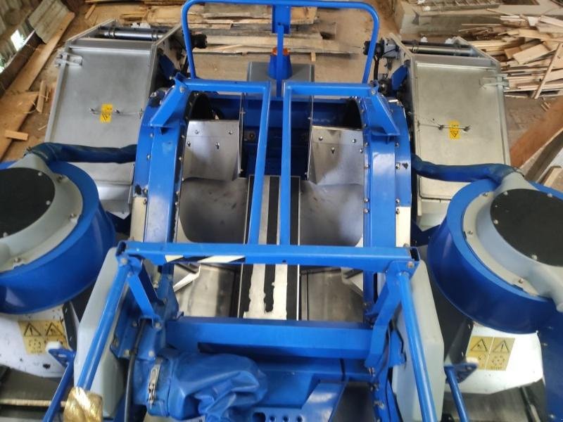 Traubenvollernter от тип Braud 9040L, Gebrauchtmaschine в ANTIGNY (Снимка 5)