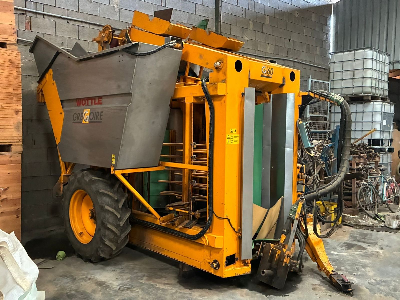 Traubenvollernter tipa Gregoire G 60 SD, Gebrauchtmaschine u Grund (Slika 1)